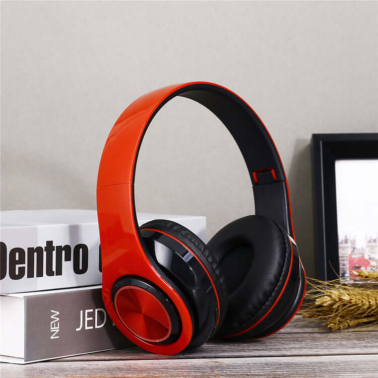 CUTTING-EDGE TECHNOLOGY Portable Wireless Bluetooth Headphones with Strong Bass and Noise Cancelling