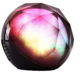 CUTTING-EDGE TECHNOLOGY seven-color LED Bluetooth magic ball speaker