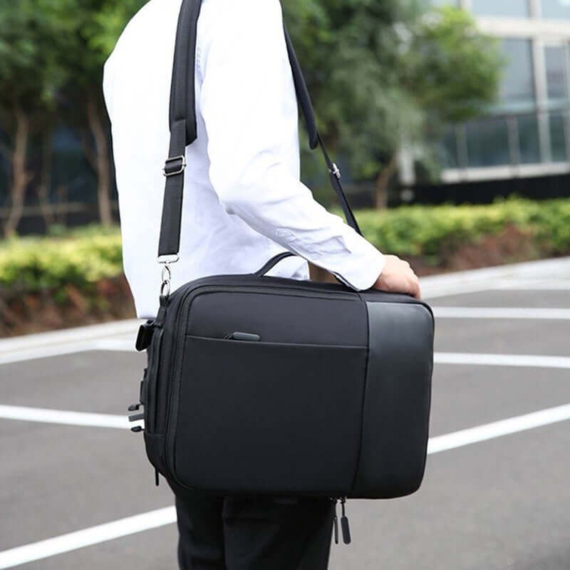 CUTTING-EDGE TECHNOLOGY business backpack for men and women